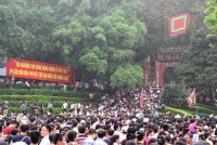 nhin lai nhung hinh anh ngot tho o le hoi den hung