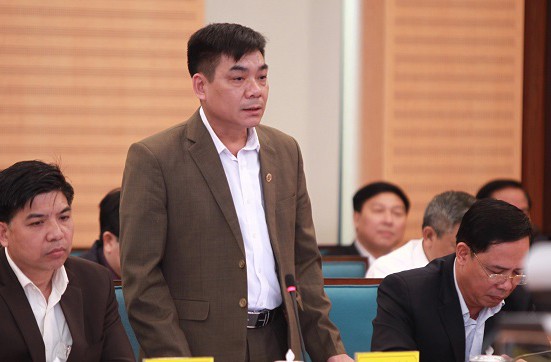 ha noi trieu tap loat can bo ung xu khong chuan len giai trinh
