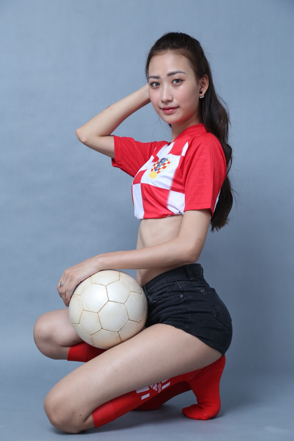 nhan sac nguoi mau tre cao 177m co vu croatia o tran chung ket
