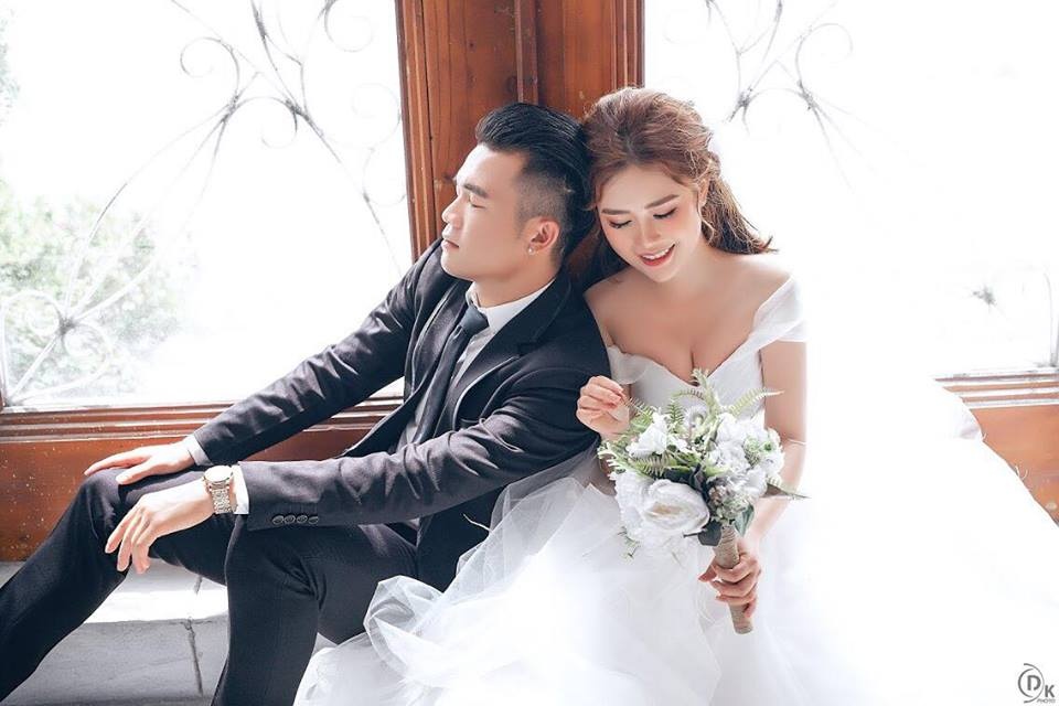 tan qua facebook tuyen thu ngo hoang thinh cuoi duoc nguoi con gai dat tay nguyen