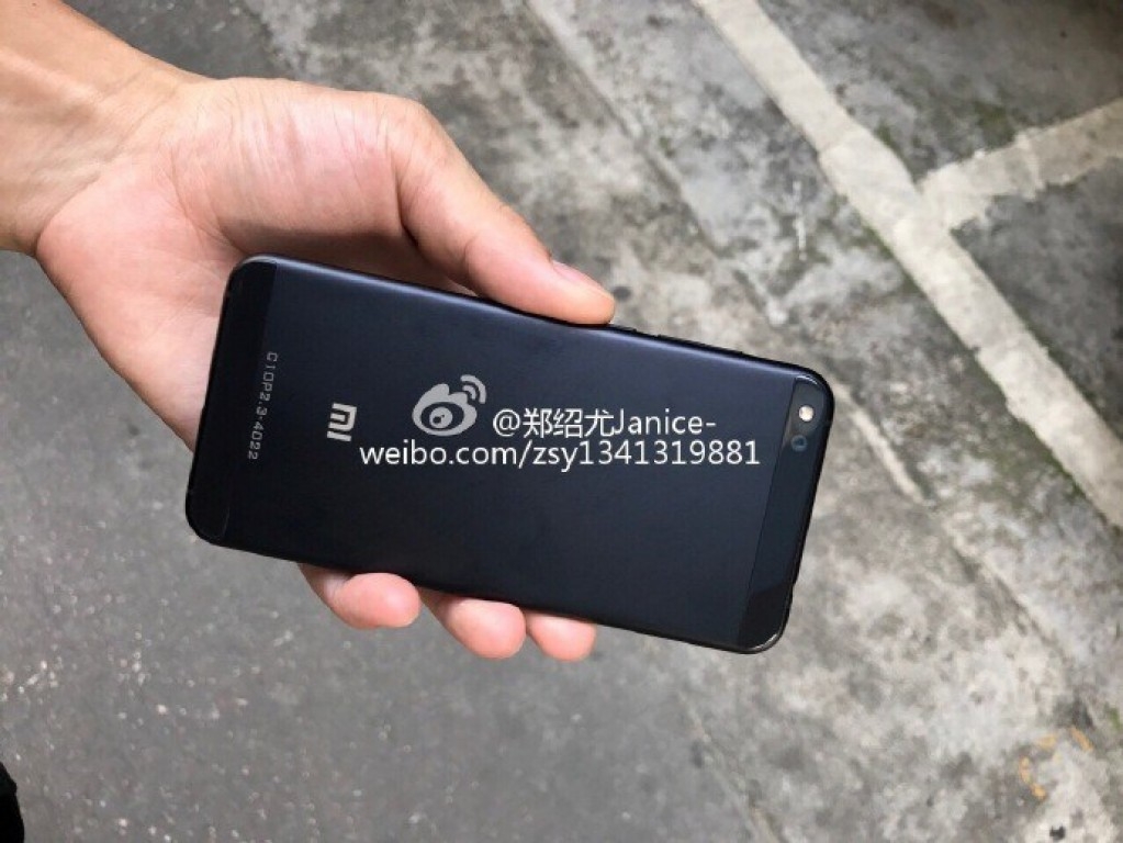 lo dien hinh anh cua xiaomi mi 5c thiet ke cao cap kinh tran vien