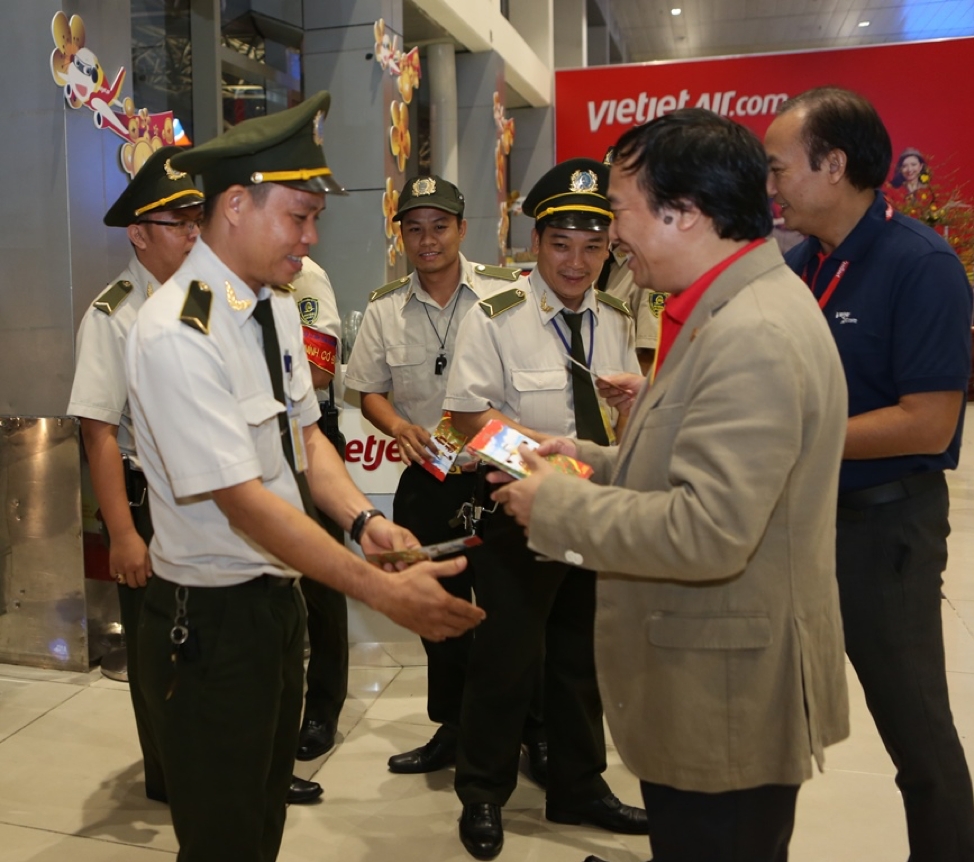 Lãnh đạo Cục Hàng không thị sát hoạt động mùa cao điểm Tết tại sân bay lanh dao cuc hang khong thi sat hoat dong mua cao diem tet tai san bay