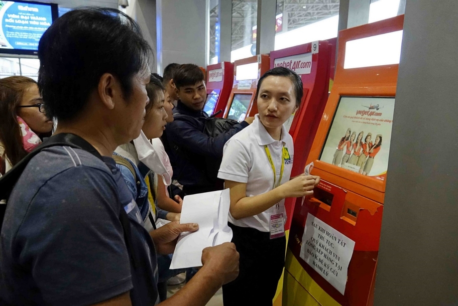 Lãnh đạo Cục Hàng không thị sát hoạt động mùa cao điểm Tết tại sân bay lanh dao cuc hang khong thi sat hoat dong mua cao diem tet tai san bay