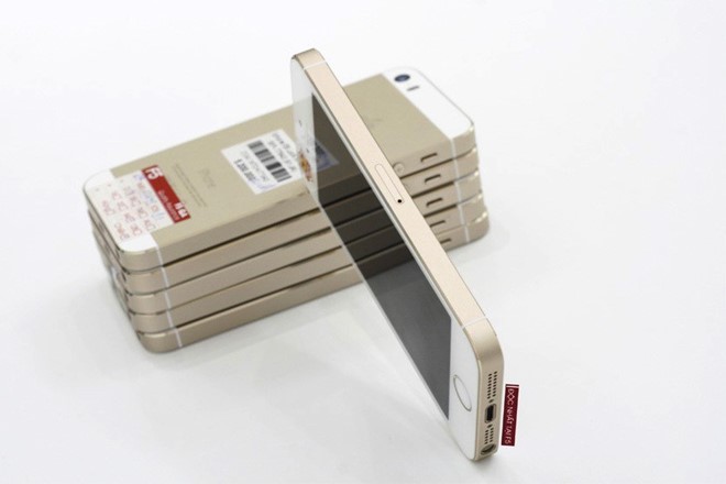 iphone 5s gia con 2 trieu dong tai viet nam