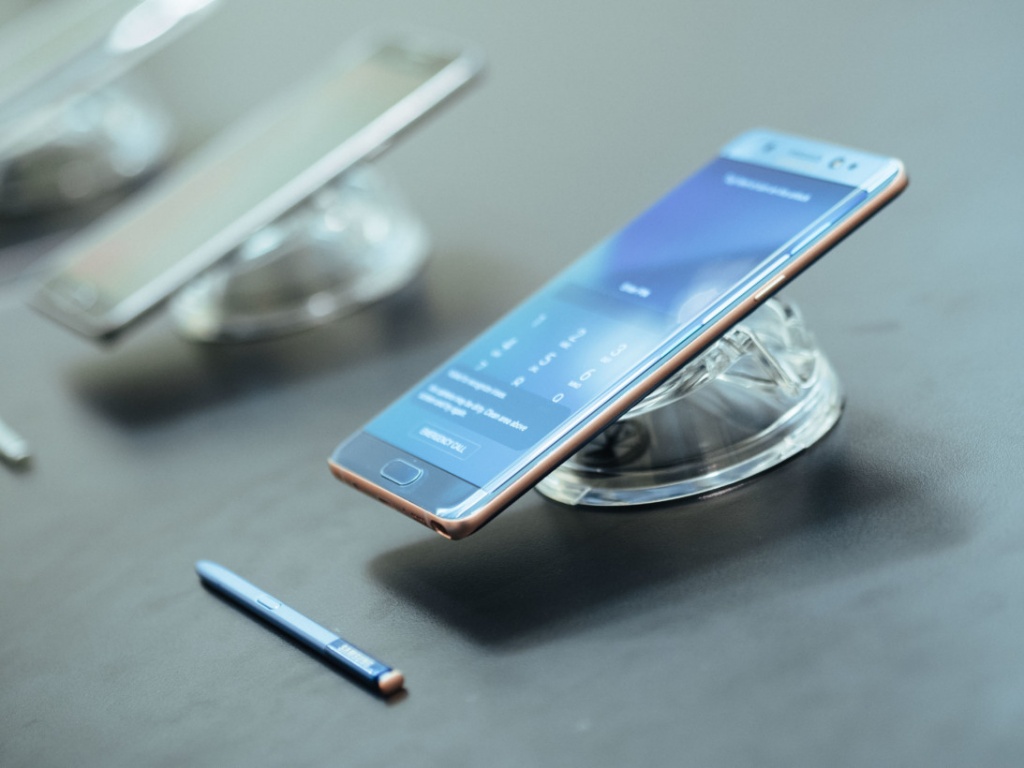 note 7 va nhung ngay thang cuoi cung samsung chinh thuc chan sac pin