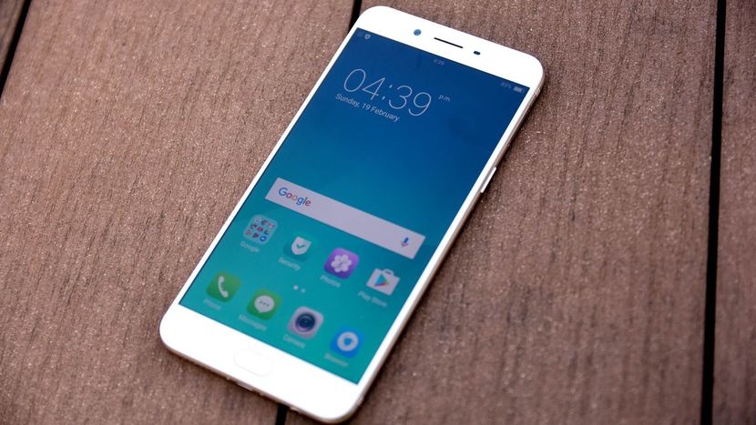 6 smartphone pin trau dau bang hien nay