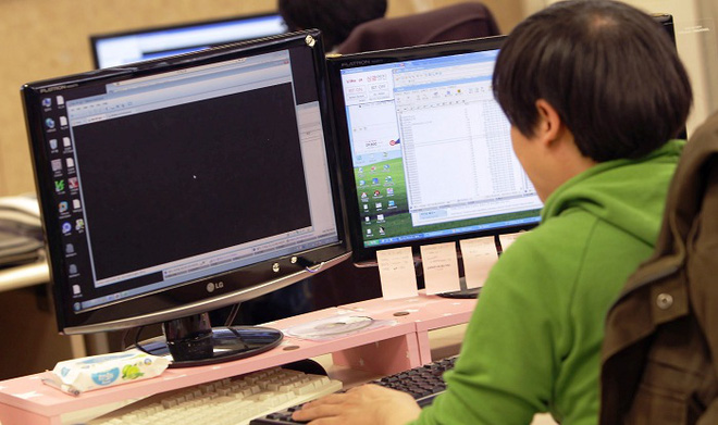 so nan nhan cua wannacry chiu tra tien chuoc gio chi dem tren dau ngon tay tin tac bo tui 80000 usd
