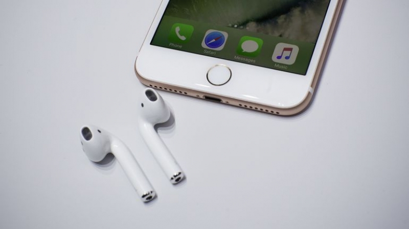 lam the nao de vua sac vua nghe nhac tren iphone 7