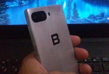anh thiet ke bphone 2 man khong vien camera kep xuat hien