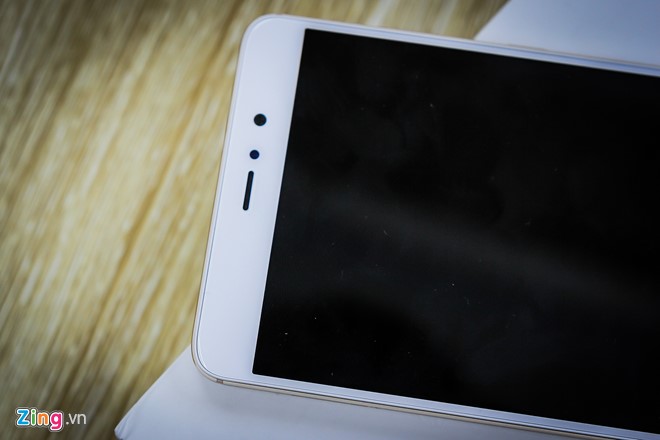 xiaomi mi 5s plus dau tien ve viet nam gia hon 10 trieu