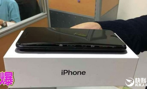 iphone 7 plus bi phong pin tach doi than may
