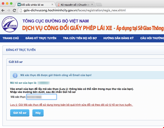 huong dan cach doi giay phep lai xe sang the nhua truc tuyen