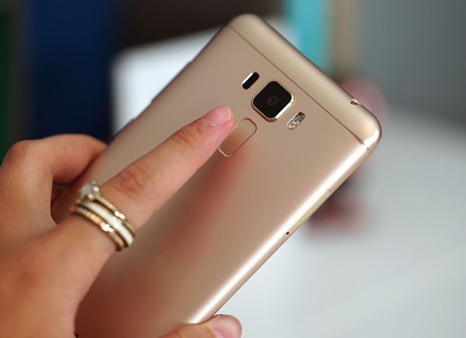 zenfone 3 laser len ke doi dau oppo f1s va galaxy j7 prime