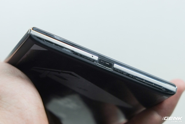 phan biet blackberry passport quoc te chuan va hang nhai