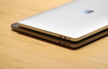 Cận ảnh Apple MacBook Pro mới: mỏng, nhẹ, mạnh mẽ, thêm nhiều tính năng