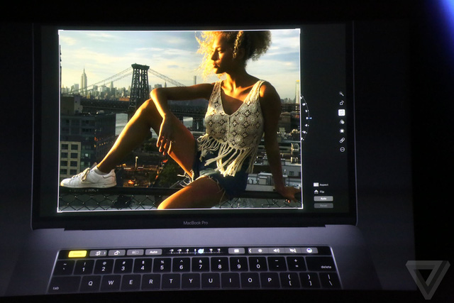 tat ca nhung dieu ban co the lam voi touch bar tren macbook pro moi