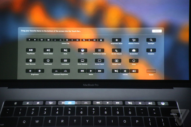 tat ca nhung dieu ban co the lam voi touch bar tren macbook pro moi
