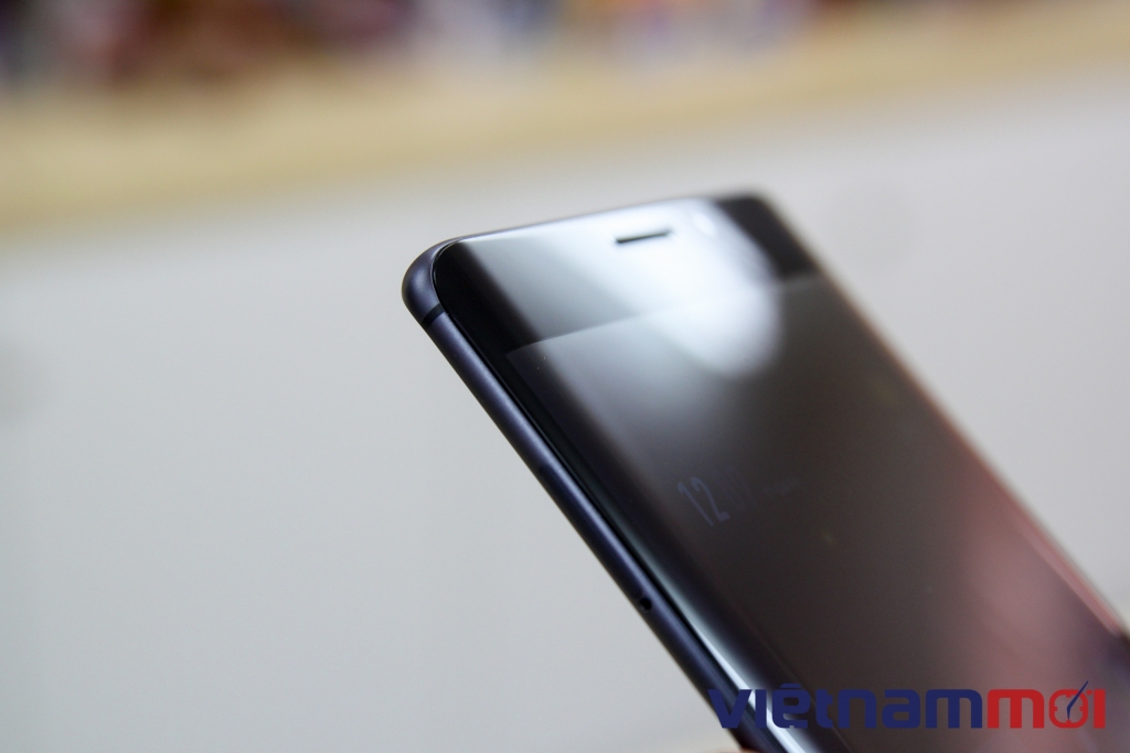 can canh xiaomi mi note 2 vua xuat hien tai viet nam