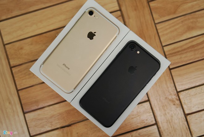 iphone 7 va 7 plus da len ke o viet nam nha mang ban gia tu 92 trieu dong