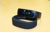 smartband noi bat nam 2016