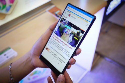 5 smartphone so huu pin lon nhat 2016
