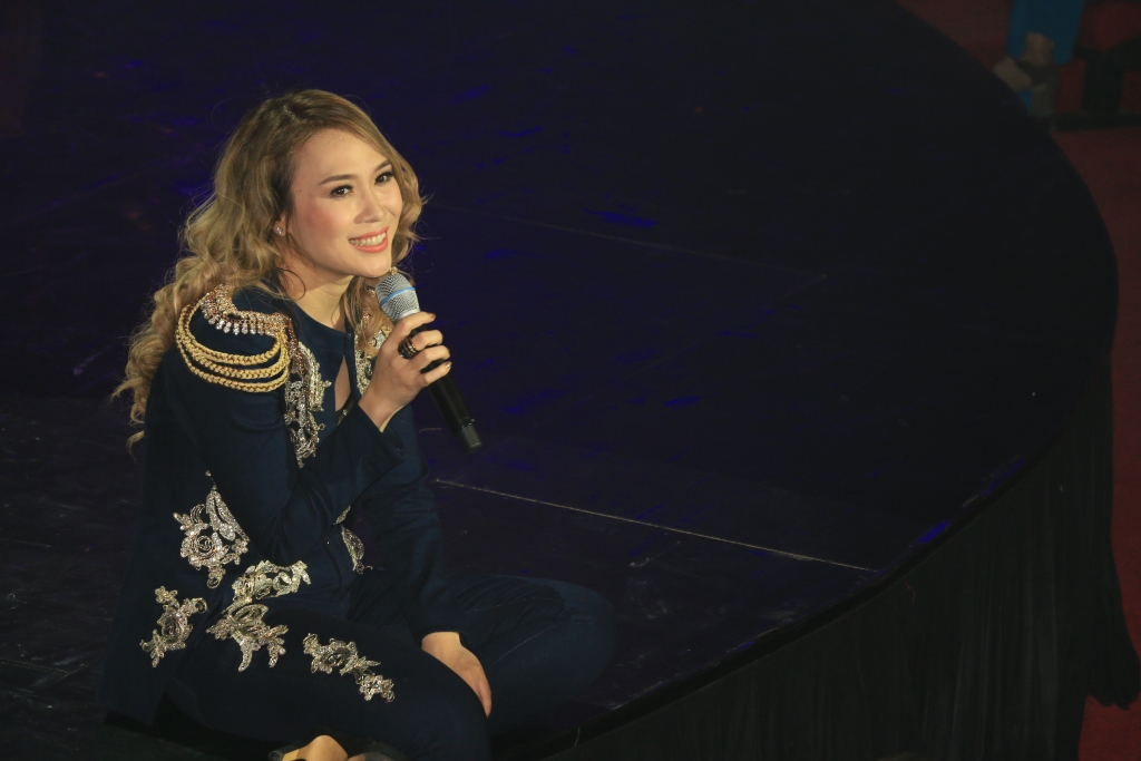 dat dao cam xuc trong dem nhac cua my tam tai ha noi