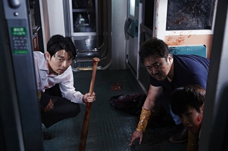 train to busan bi cat mot so canh quan trong tai viet nam