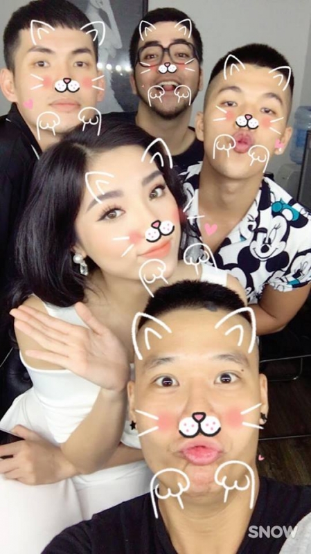 Kỳ Duyên lần đầu tái xuất sau scandal hút thuốc ky duyen lan dau tai xuat sau scandal hut thuoc