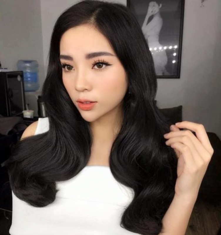 Kỳ Duyên lần đầu tái xuất sau scandal hút thuốc ky duyen lan dau tai xuat sau scandal hut thuoc