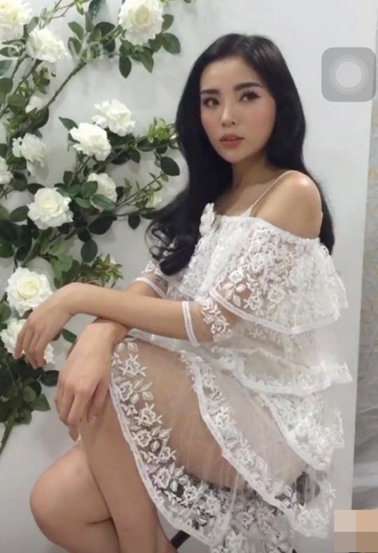 ky duyen lan dau tai xuat sau scandal hut thuoc