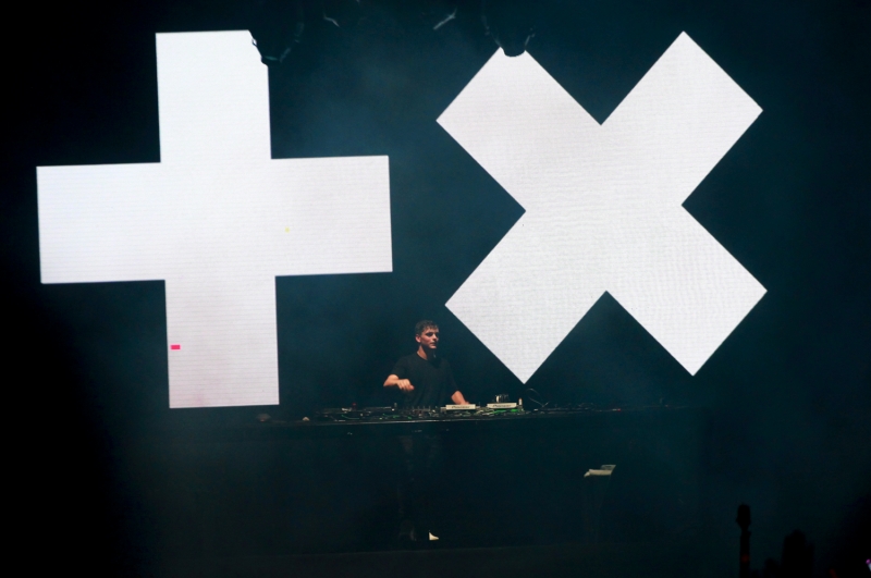 gioi tre viet nam chay het minh trong dem nhac martin garrix