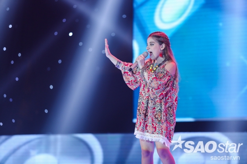 Giọng hát Việt nhí 2016: Soái ca nhí Tuấn Ngọc tặng Đông Nhi một nụ hôn giong hat viet nhi 2016 soai ca nhi tuan ngoc tang dong nhi mot nu hon