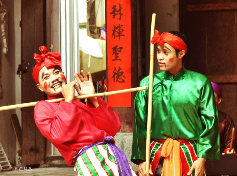 gap go nhom ban tre mang nghe thuat dan gian den voi gioi tre