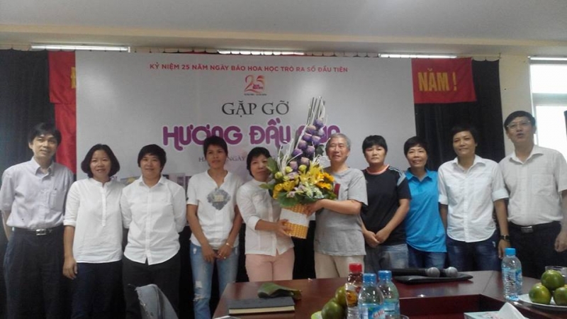 cuoc te tuu nhung cay but ten tuoi cua hoi but huong dau mua