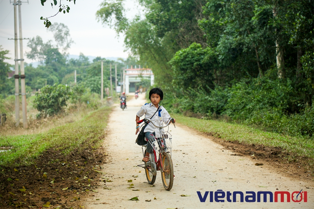 khoanh khac an tuong ngay dau tien di hoc lai cua hoc sinh ha tinh