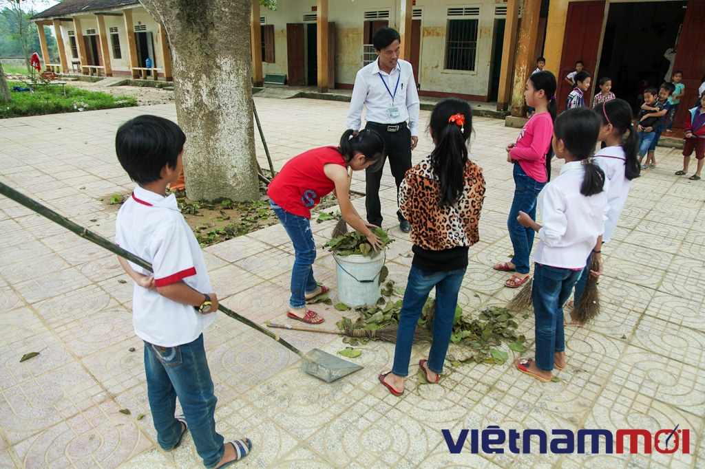 khoanh khac an tuong ngay dau tien di hoc lai cua hoc sinh ha tinh