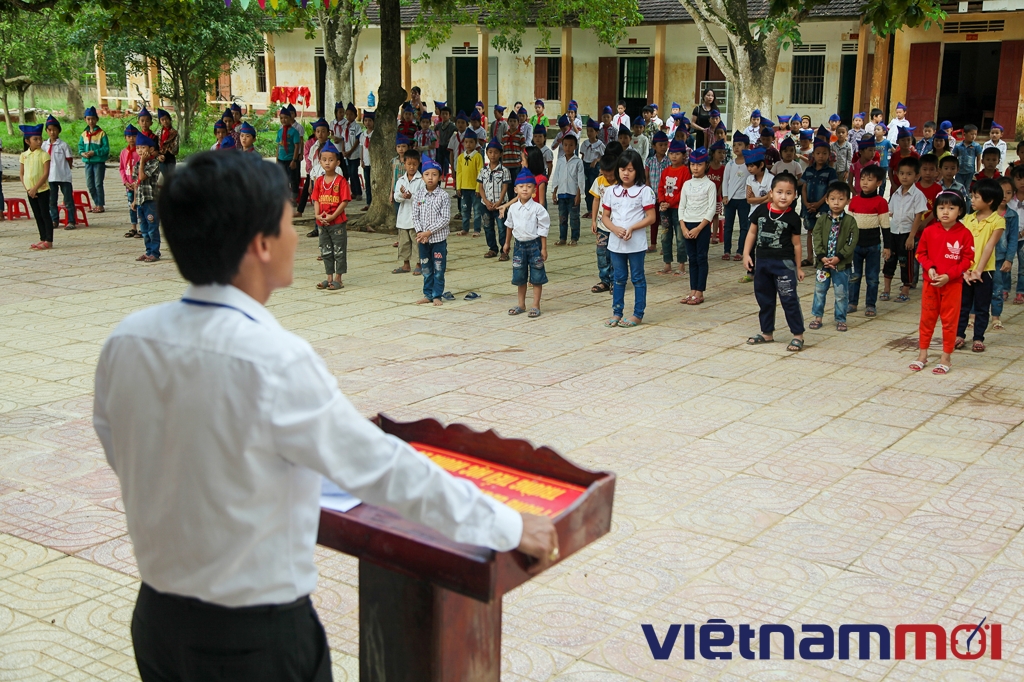 khoanh khac an tuong ngay dau tien di hoc lai cua hoc sinh ha tinh