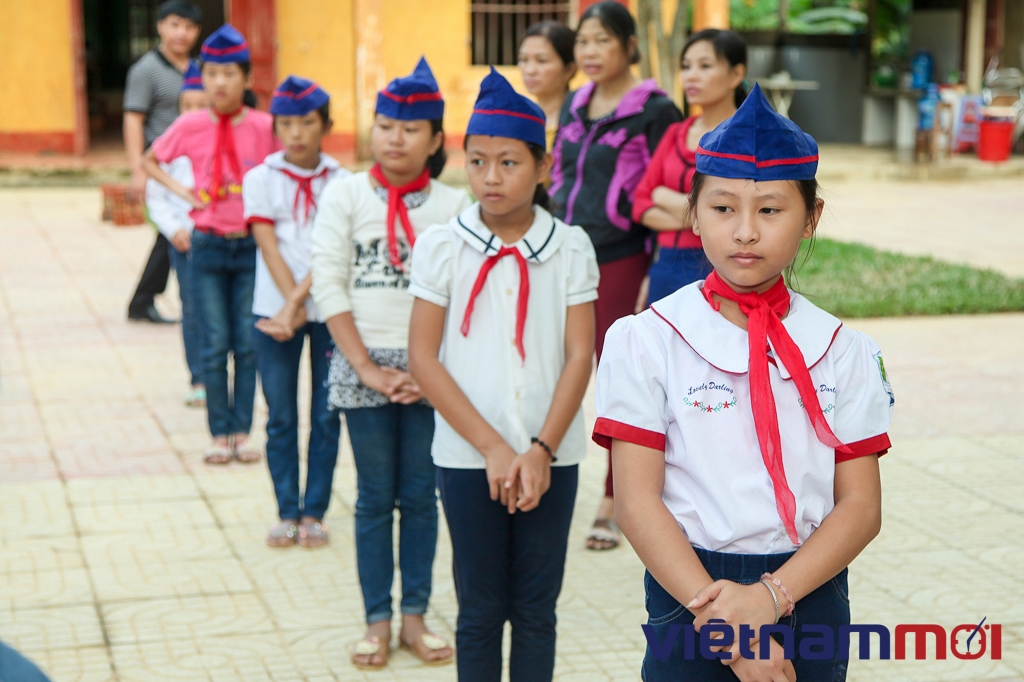 khoanh khac an tuong ngay dau tien di hoc lai cua hoc sinh ha tinh