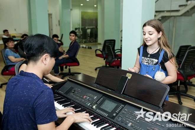'Thiên thần Nga' giành vé may mắn vào chung kết The Voice Kids