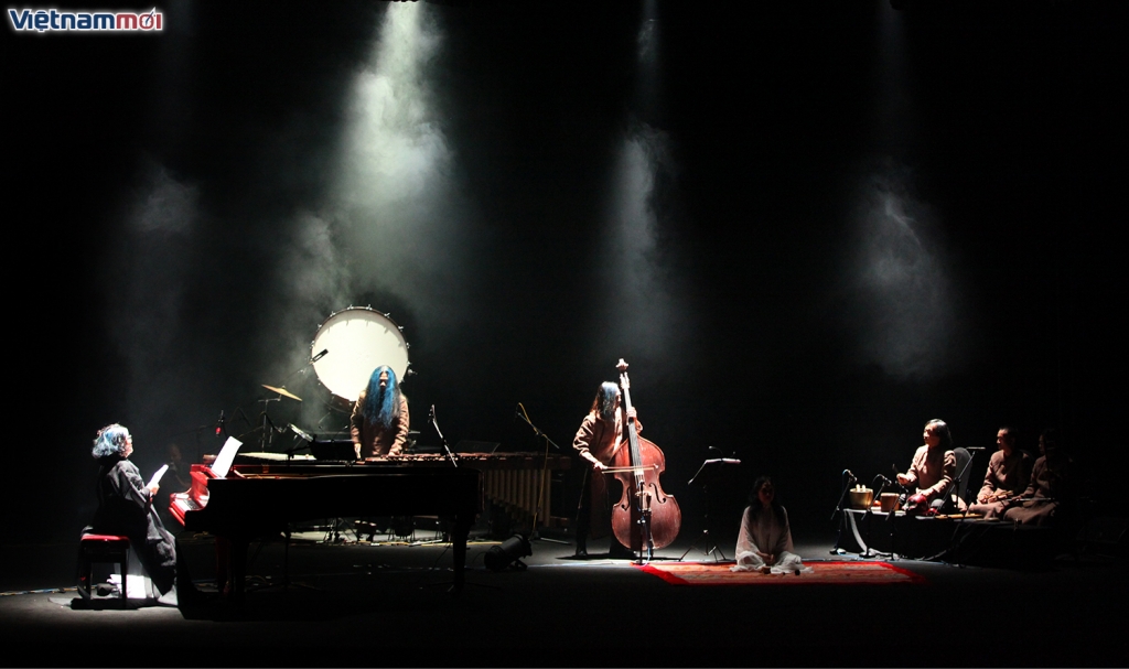 pho an my doi thoai voi cheo co qua piano