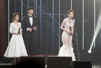 hang loat ngoi sao han quoc khon don vi cac khoan no cua nguoi than
