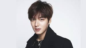 lee min ho tro lai lot xac trong huyen thoai bien xanh