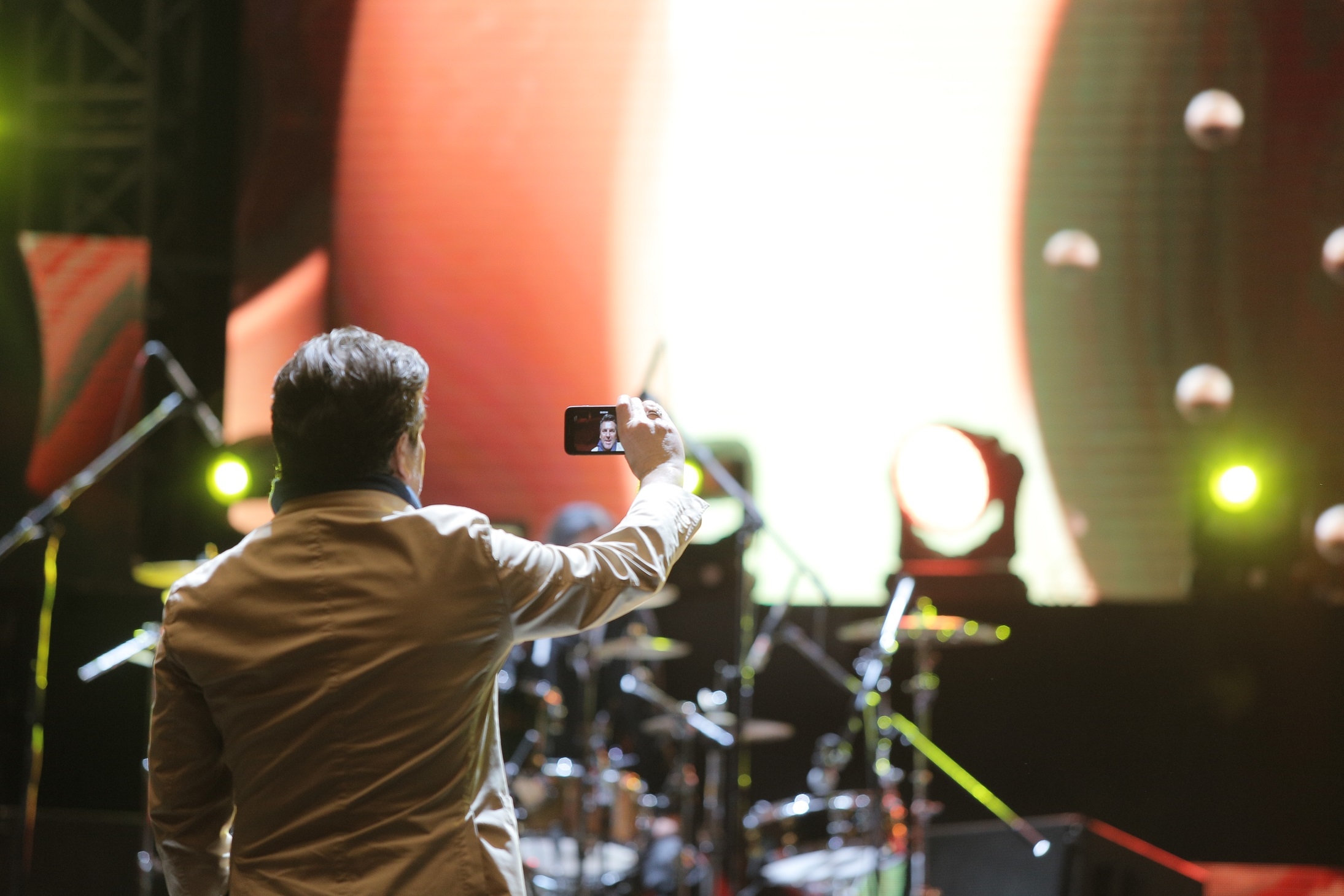dem nhac modern talking va nhung du am con vang mai