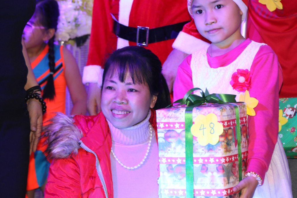 giang sinh am ap cua nhung benh nhi ung thu