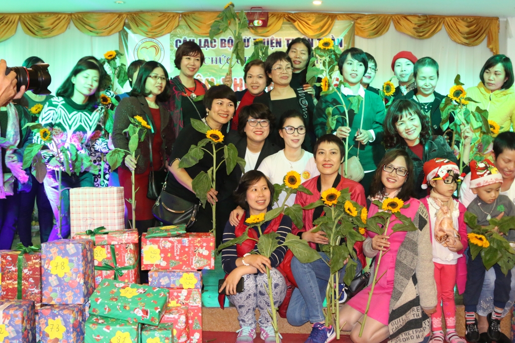 giang sinh am ap cua nhung benh nhi ung thu