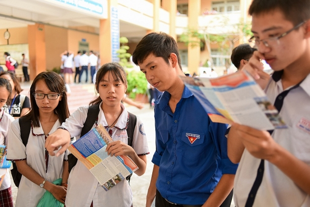 dh nong lam tphcm cong bo diem san xet tuyen thap nhat 17 diem