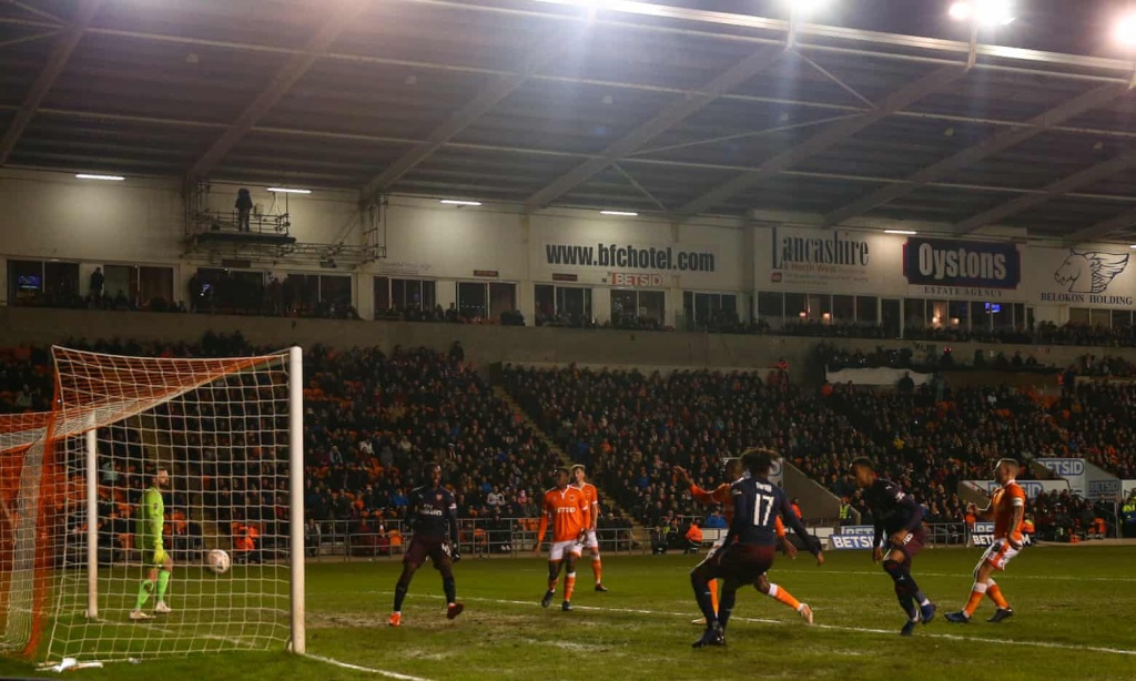 truc tiep blackpool vs arsenal fa cup 2018 2019 phao thu nhan doi cach biet