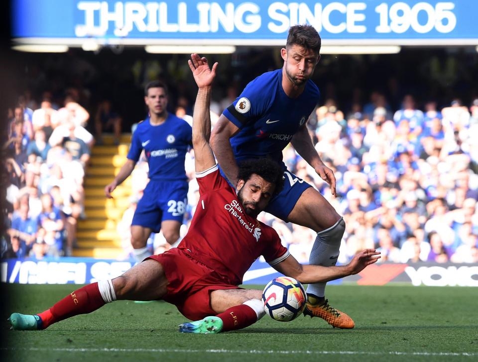 mo nhat truoc chan go giroud salah hoa aslhey young