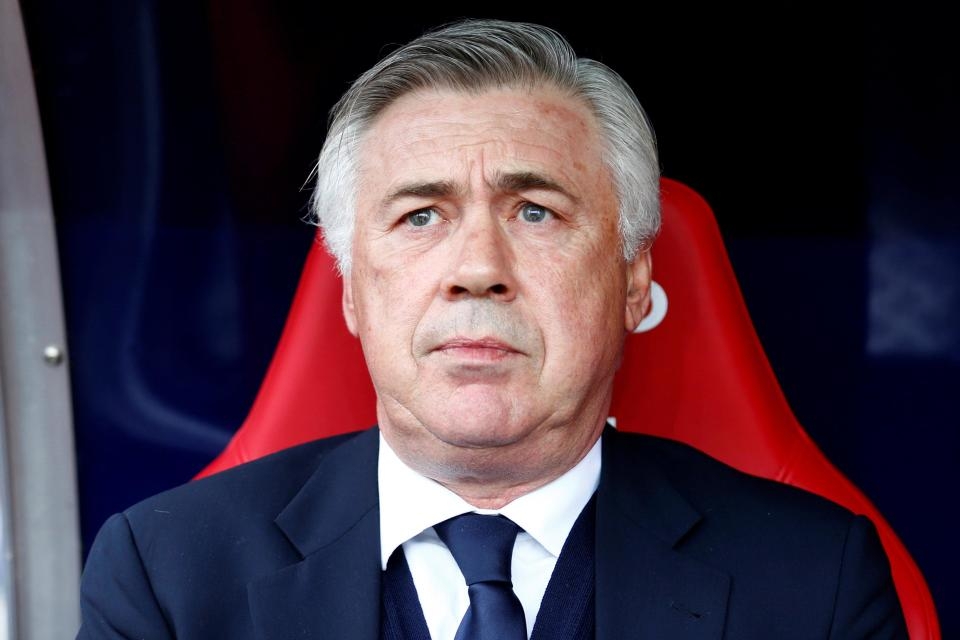 ancelotti se la lua chon thu 2 neu arsenal khong the co max allegri