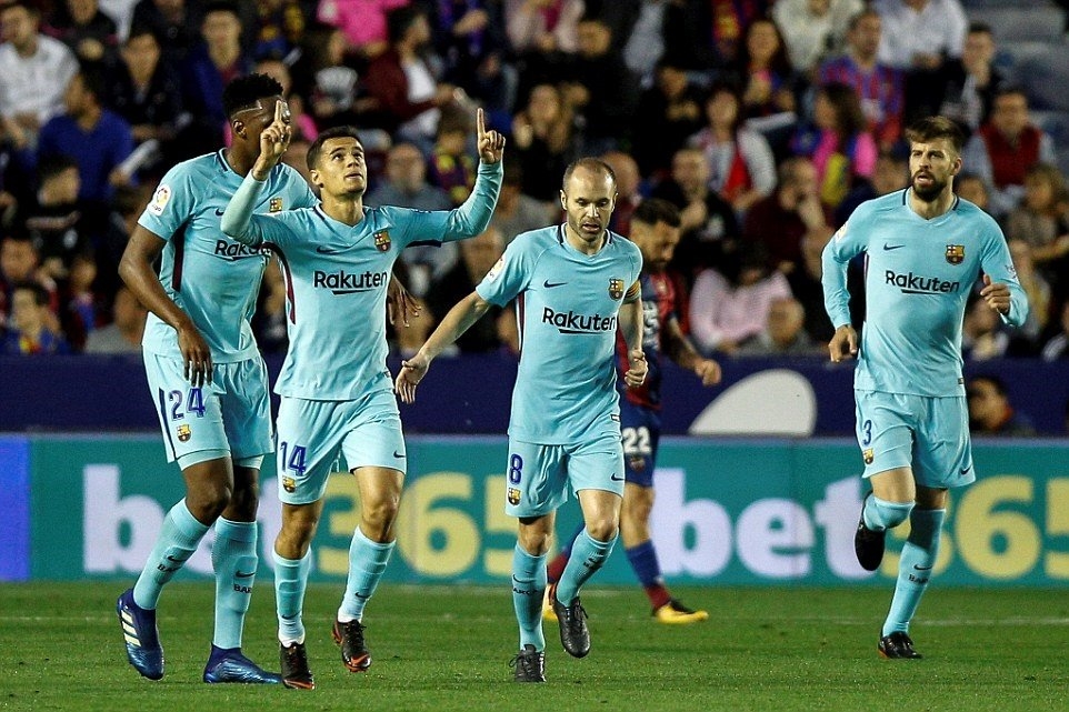 philippe coutinho lap hat trick barca van phoi xac trong tran cau 9 ban thang
